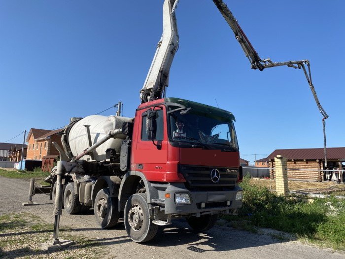 Подача бетона для заливки полов в бане в Челябинске